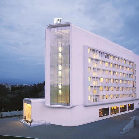 Keys Select By Lemon Tree Hotels, Hosur Road, Bengaluru Exterior photo