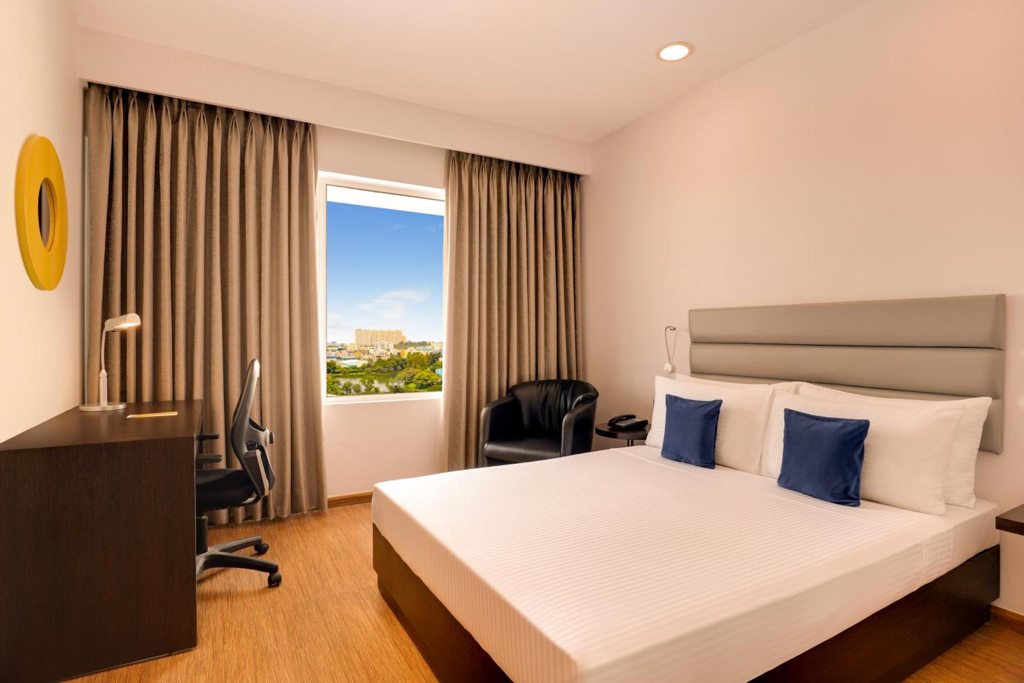 Keys Select By Lemon Tree Hotels, Hosur Road, Bengaluru Exterior photo
